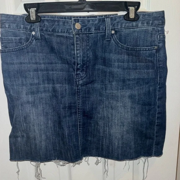 Tommy Hilfiger Denim Mini Skirt Size 6 - Picture 2 of 7